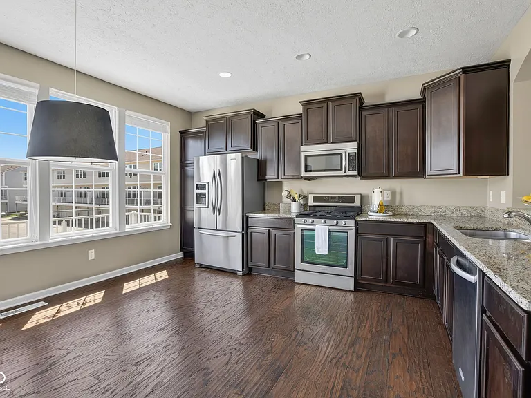 12692 Tamworth Dr — Photo 13