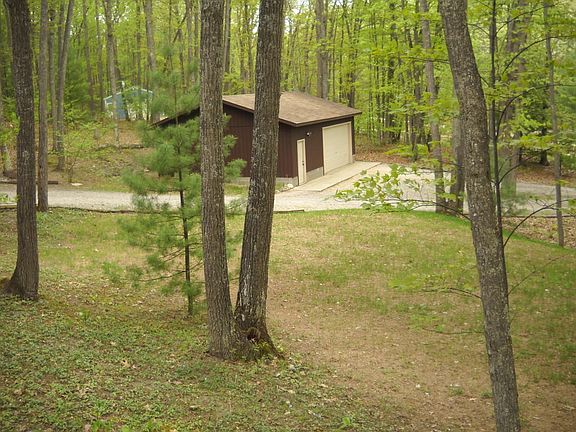 4th image of 5777 Hillside Dr