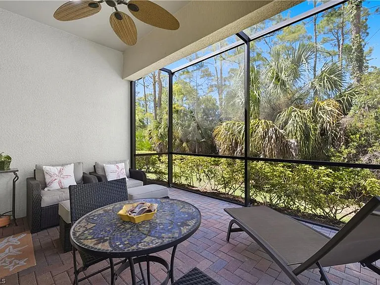 9475 Isla Bella Cir — Photo 30
