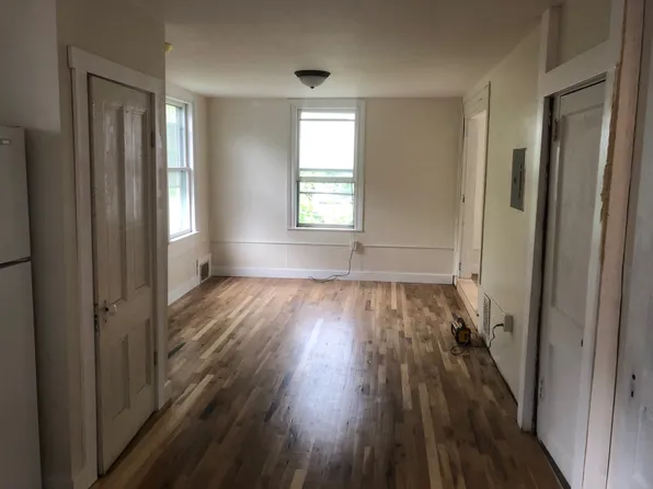 121 Cascadilla Ave #3, Ithaca, NY 14850