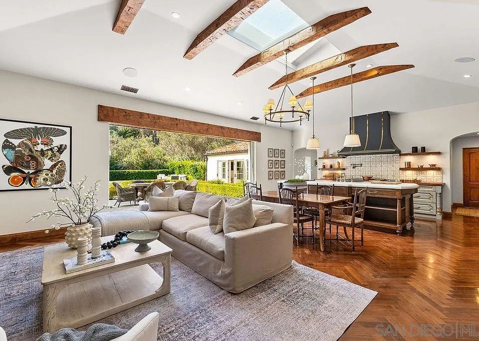 1st image of 5406 Calzada Del Bosque