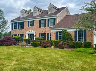 11 Ellsworth Dr, West Windsor, NJ 08550