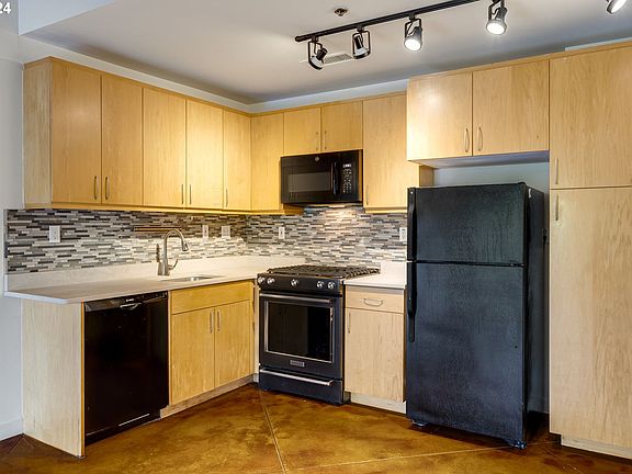5th image of 1371 NE Orenco Station Pkwy APT 5