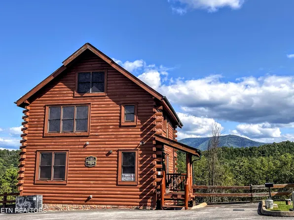 2866 White Oak Ridge Ln, Sevierville, TN 37862