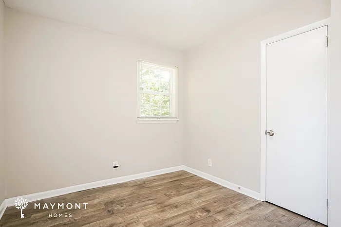 400 E Richardson St — Photo 12
