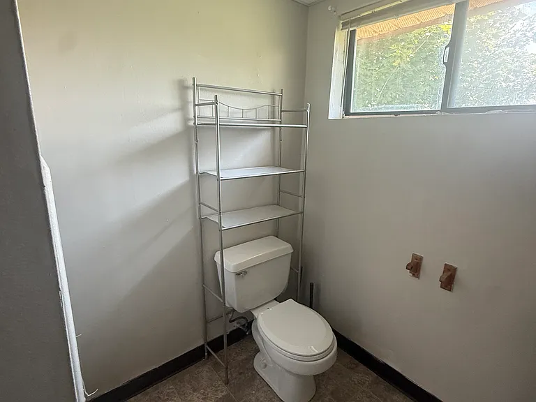 921 Union St #2A — Photo 10
