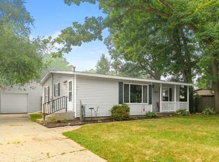 2505 Sonora St, Kalamazoo, MI 49004