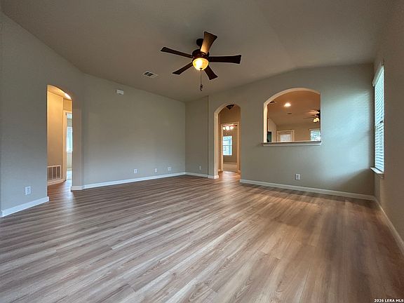 4th image of 2125 Hazelwood