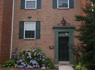10 Crotona Ct, Lutherville Timonium, MD 21093