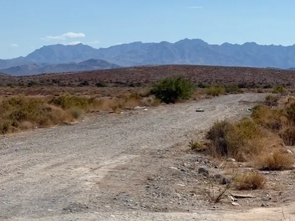 10091 Robert Rd, Pahrump, NV 89048