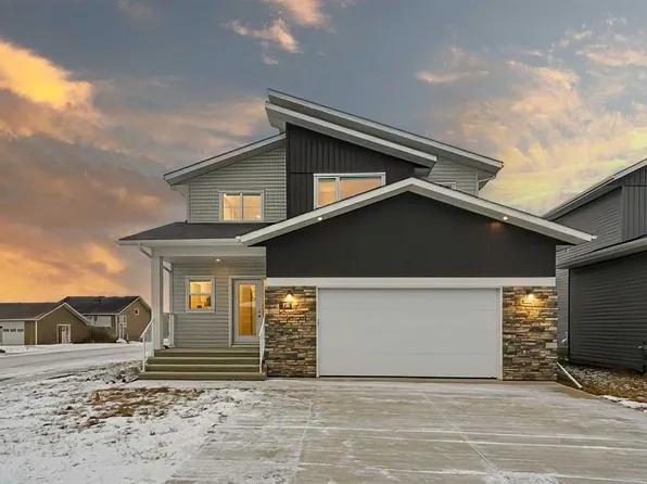 70 S Palmer Cir, Blackfalds, AB T0M 0J2
