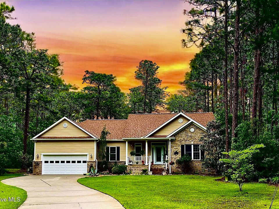 1st image of 354 N Hills Drive