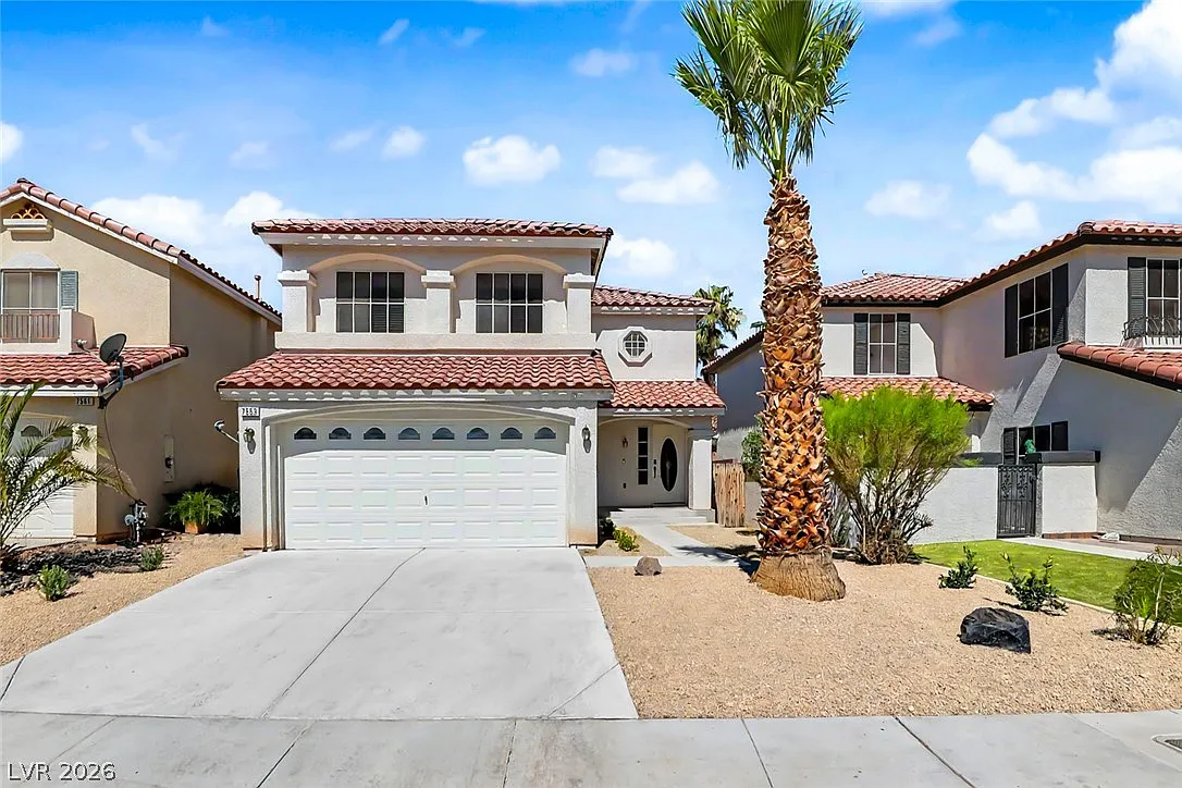 4 bed, 2.5 bath, 2001 sqft, $2,495 — Photo 1