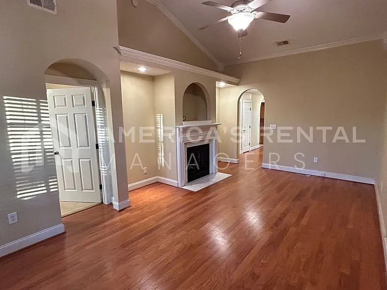 5623 Colony Ln — Photo 10