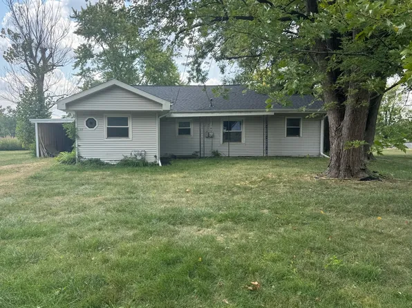 221 W Central St, Atwood, IL 61913