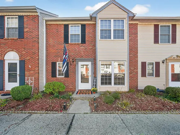 64 Yorkshire Terrace, Washingtonville, NY 10992