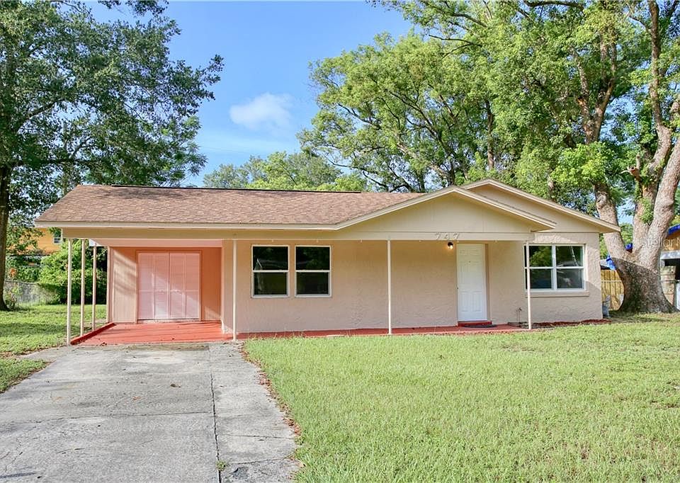 1st image of 747 Oaklando Dr