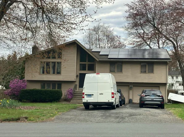 87 Harvest Ln, Windsor, CT 06095