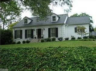 816 Dover Rd, Greensboro, NC 27408