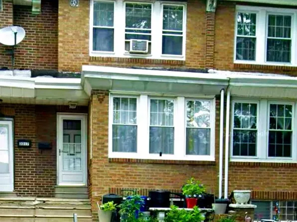 3319 Friendship St, Philadelphia, PA 19149