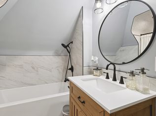 2506 Guilford Rd, Cleveland Heights, OH 44118