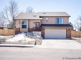 335 Custer St, Cheyenne, WY 82009