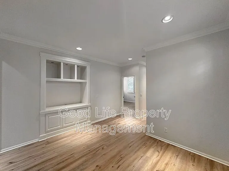 1828 Scarlet Pl — Photo 11