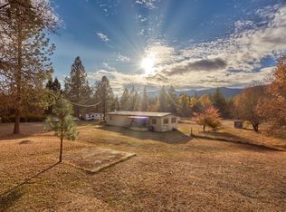 16881 Ford Rd, Rogue River, OR 97537