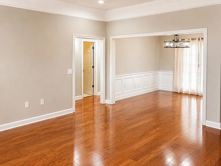 338 Avalon Way — Photo 3