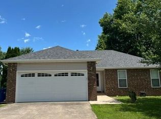 2004 Candace St, Ozark, MO 65721