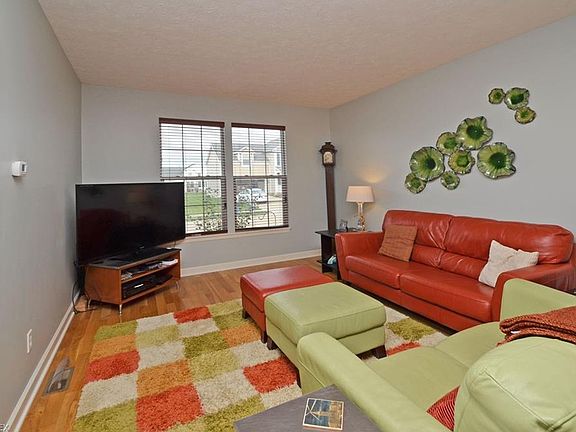 4th image of 37067 Chaddwyck Ln