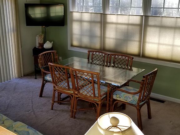 3rd image of 22445 Holly Oak Ln