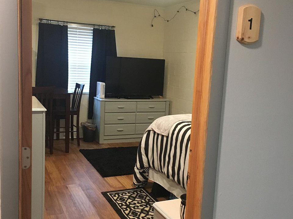 1st image of 417 S Fess Ave APT 1