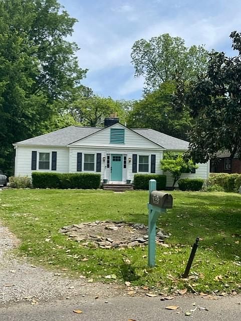 1st image of 768 Cypress Dr