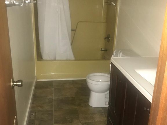 4th image of 124 Andrea Dr