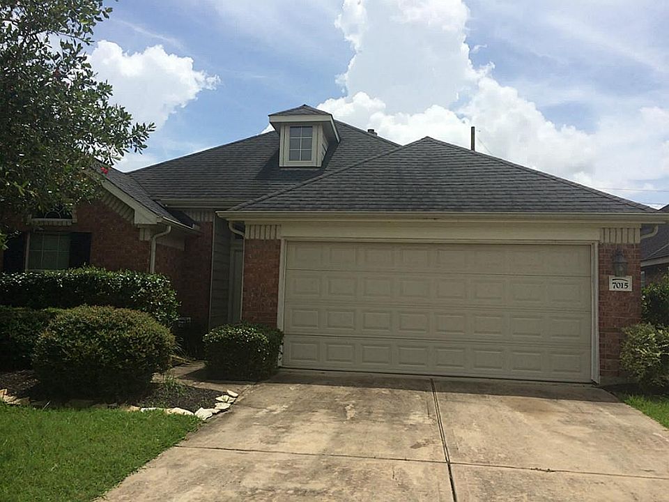 1st image of 7015 Desert Bluff Ln