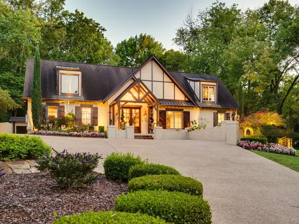 3807 Harding Pl, Nashville, TN 37215