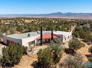 27 T Bar T Dr, Silver City, NM 88061