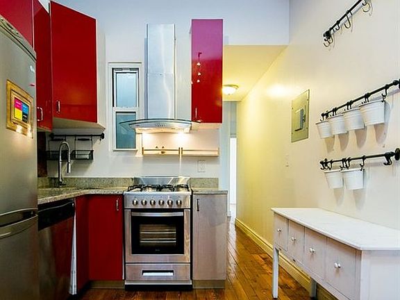 204_Kent_Street__3R-5