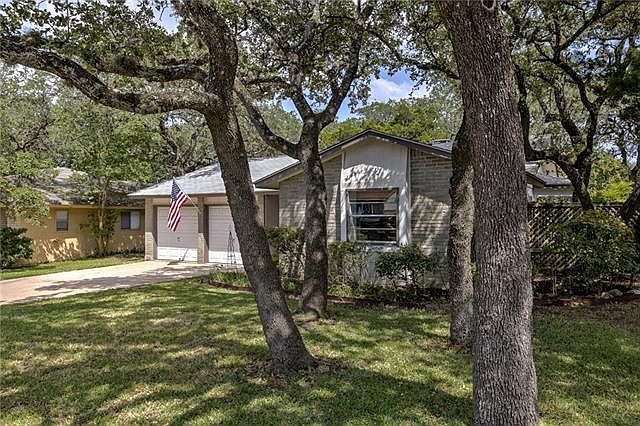 1st image of 10017 Woodland Village Dr