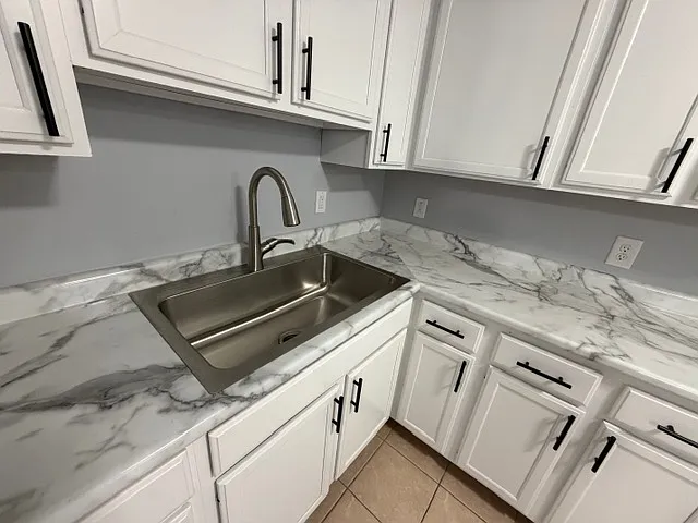 1 bed, 850 sqft, $1,250 — Photo 3