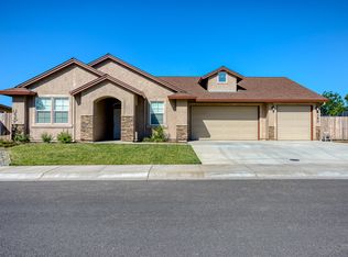 6350 Oxbow St, Redding, CA 96001