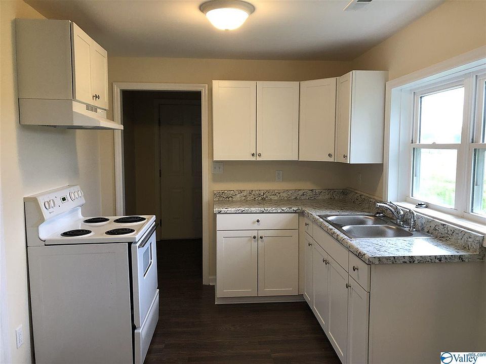 1st image of 113 Rich Ln