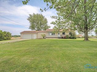 6787 Walbridge Rd, Walbridge, OH 43465