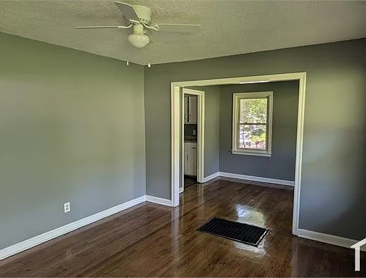 15 Oak Dr SW — Photo 6