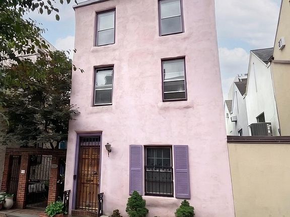 2nd image of 1136 Waverly St