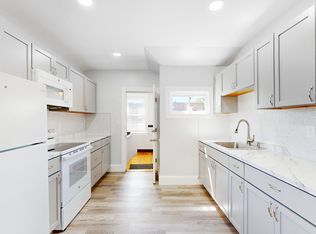 5 Ropes St #3, Salem, MA 01970