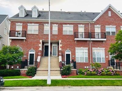 2750 Riverside Dr, Trenton, MI, 48183