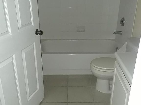 5th image of 10000 SW 52nd Ave APT T116