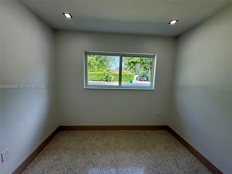 8235 SW 62nd Pl — Photo 43